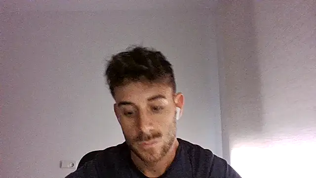 Snapshot of vargas90 chatting on October 2025 10:25:02 AM vargas90 online show from October 2025 10:25:02 AM