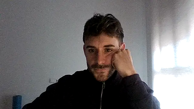 Snapshot of vargas90 chatting on December 2025 11:42:02 AM vargas90 online show from December 2025 11:42:02 AM