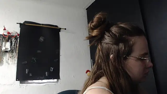 HellenMiyer1111 online show from December 2025 08:02:02 PM