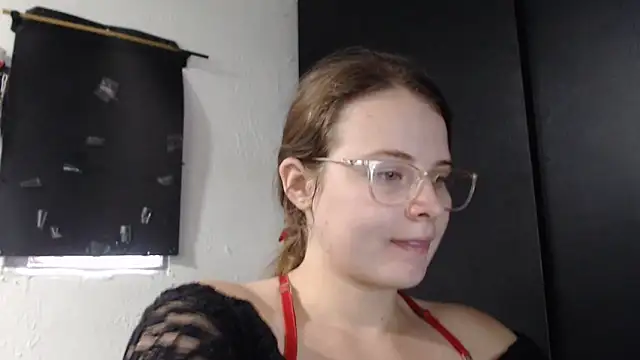 HellenMiyer1111 online show from December 2025 05:23:02 PM