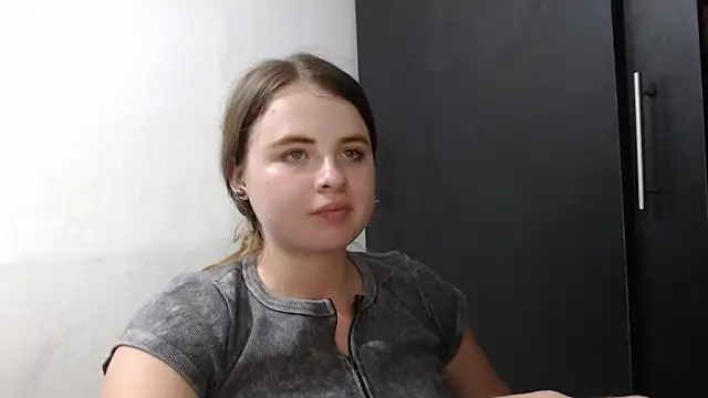 HellenMiyer1111 online show from March 2026 07:43:02 PM