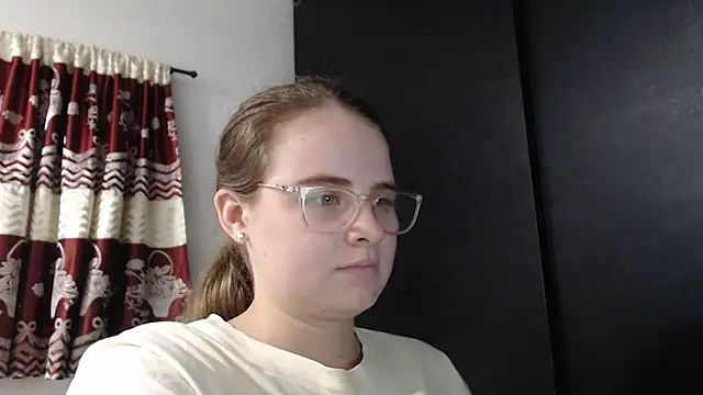 HellenMiyer1111 online show from November 2025 04:45:02 PM