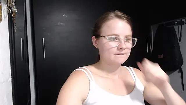 HellenMiyer1111 online show from February 2025 11:17:02 PM