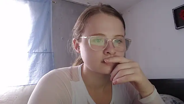 HellenMiyer1111 online show from February 2025 03:37:02 PM