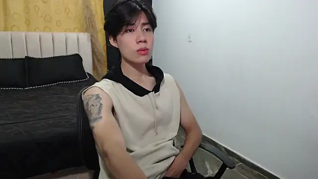 Snapshot of Elio-cam chatting on December 2024 08:41:02 AM Elio-cam online show from December 2024 08:41:02 AM