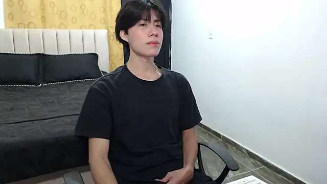 Snapshot of Elio-cam chatting on February 2025 08:02:02 AM Elio-cam online show from February 2025 08:02:02 AM