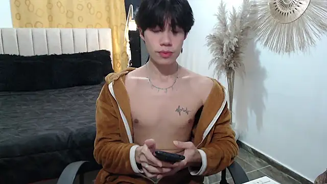 Snapshot of Elio-cam chatting on September 2025 01:01:02 AM Elio-cam online show from September 2025 01:01:02 AM