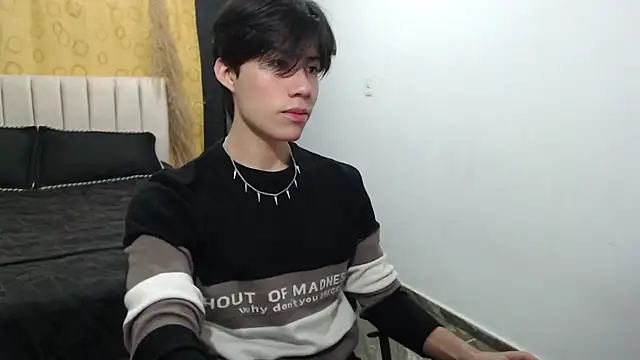 Snapshot of Elio-cam chatting on December 2024 08:52:01 AM Elio-cam online show from December 2024 08:52:01 AM