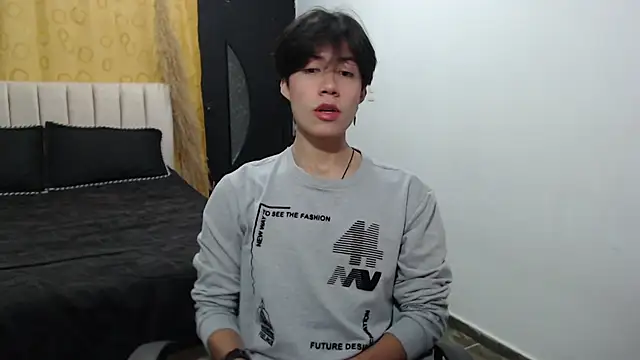 Snapshot of Elio-cam chatting on December 2024 08:30:02 AM Elio-cam online show from December 2024 08:30:02 AM