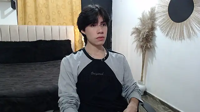 Elio-cam online show from March 2026 02:55:02 AM