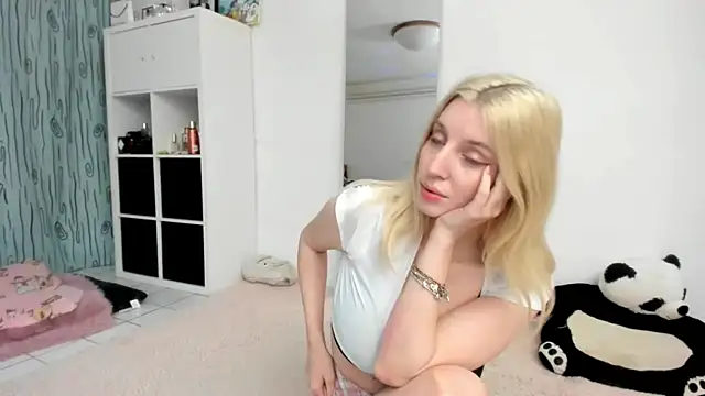 KenzieDawton online show from March 2026 07:46:01 PM