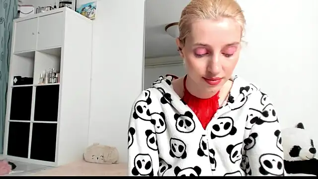 KenzieDawton online show from March 2025 06:54:02 AM