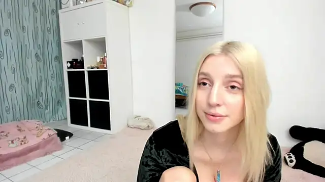 KenzieDawton online show from May 2026 04:26:01 PM