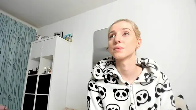 KenzieDawton online show from November 2025 04:27:02 AM