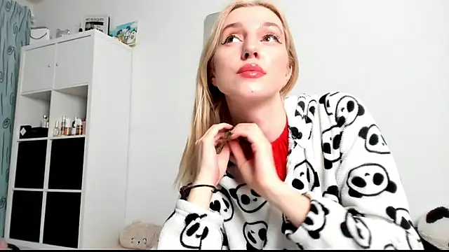 KenzieDawton online show from February 2025 05:09:02 AM