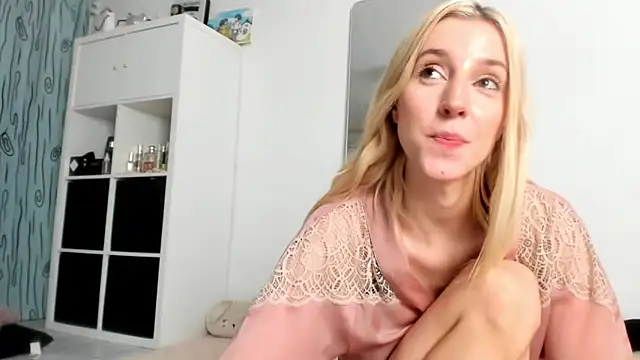 KenzieDawton online show from September 2025 08:48:02 PM