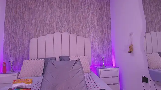 raven lilith  online show from April 2026 03:13:02 AM