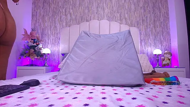 raven lilith  online show from December 2025 03:22:02 AM