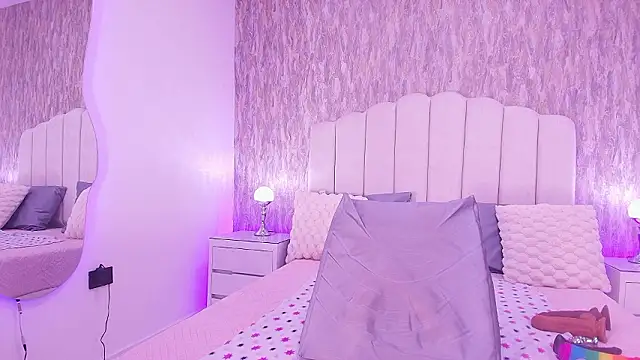 raven lilith  online show from February 2026 03:06:01 AM