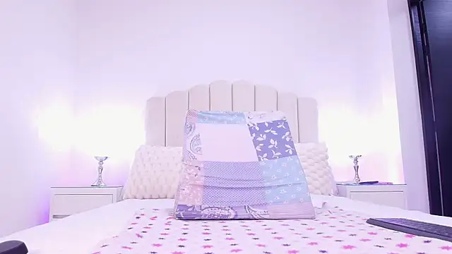 raven lilith  online show from October 2025 03:14:01 AM