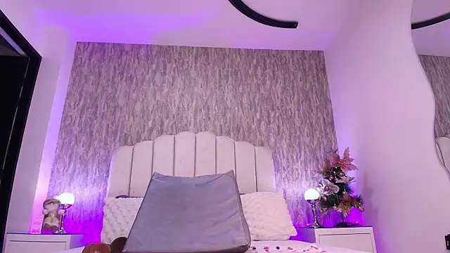 raven lilith  online show from November 2025 03:17:02 AM