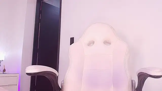 raven lilith  online show from November 2025 03:21:02 AM