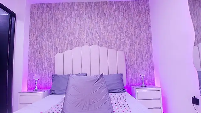 raven lilith  online show from March 2026 03:18:02 AM