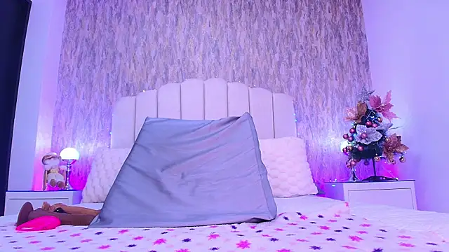 raven lilith  online show from November 2025 03:29:01 AM