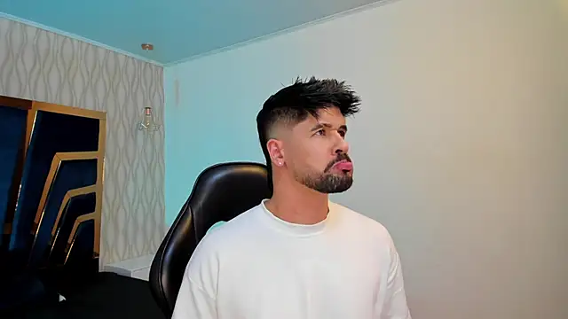 Petesevans online show from October 2025 11:14:01 PM