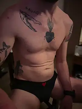 Snapshot of shehandme chatting on February 2026 10:32:02 PM shehandme online show from February 2026 10:32:02 PM