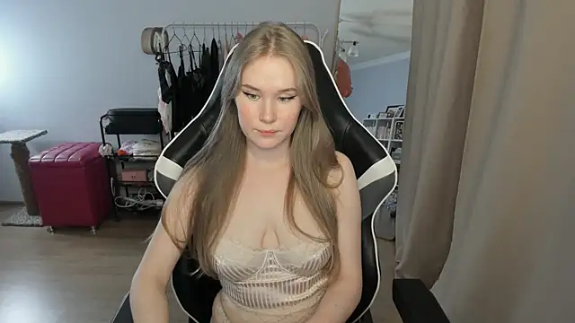 sexxy potatoes online show from October 2025 02:18:01 PM