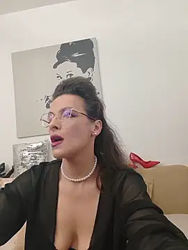 RebeccaNoble online show from May 2026 05:13:01 AM