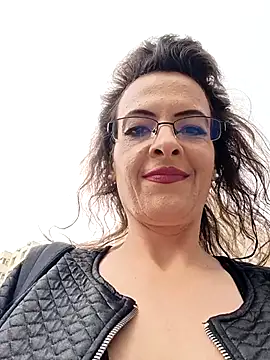 RebeccaNoble online show from April 2026 01:02:01 PM