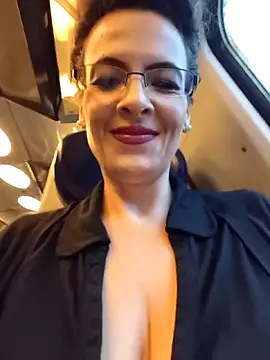 Snapshot of RebeccaNoble chatting on June 2026 02:39:01 AM RebeccaNoble online show from June 2026 02:39:01 AM