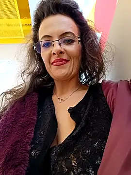 RebeccaNoble online show from November 2025 01:25:01 PM