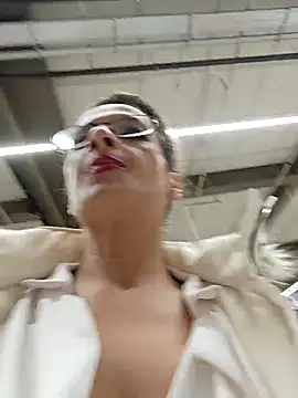 RebeccaNoble online show from November 2025 03:23:01 PM