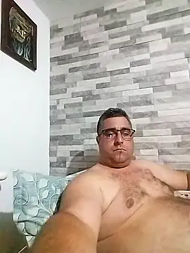 ADRIAN ADI40 online show from April 2026 06:22:01 PM