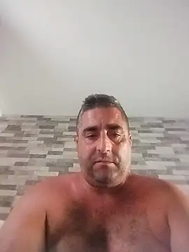 ADRIAN ADI40 online show from May 2026 02:44:02 PM