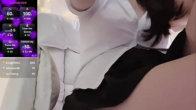 Tw Zoella online show from April 2026 09:39:33 PM