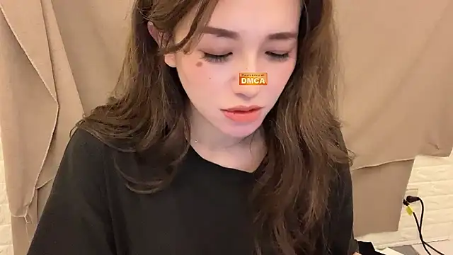 Snapshot of Tw_Zoella chatting on March 2025 03:11:02 PM Tw Zoella online show from March 2025 03:11:02 PM