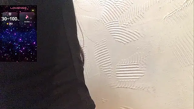 Snapshot of Tw_Zoella chatting on January 2025 10:19:01 AM Tw Zoella online show from January 2025 10:19:01 AM