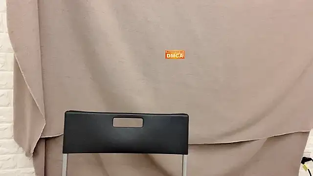 Snapshot of Tw_Zoella chatting on February 2025 02:53:01 PM Tw Zoella online show from February 2025 02:53:01 PM