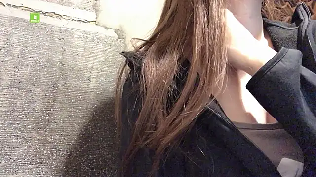 Snapshot of Tw_Zoella chatting on January 2025 04:25:02 AM Tw Zoella online show from January 2025 04:25:02 AM