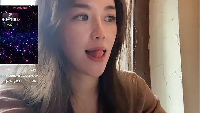 Snapshot of Tw_Zoella chatting on February 2025 09:06:02 AM Tw Zoella online show from February 2025 09:06:02 AM