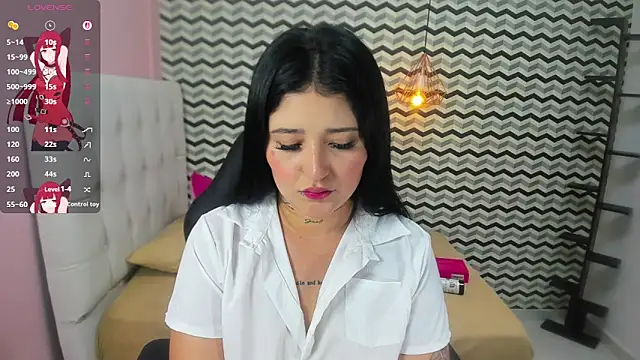 Snapshot of BIANCAROY1 chatting on April 2026 07:01:01 PM BIANCAROY1 online show from April 2026 07:01:01 PM