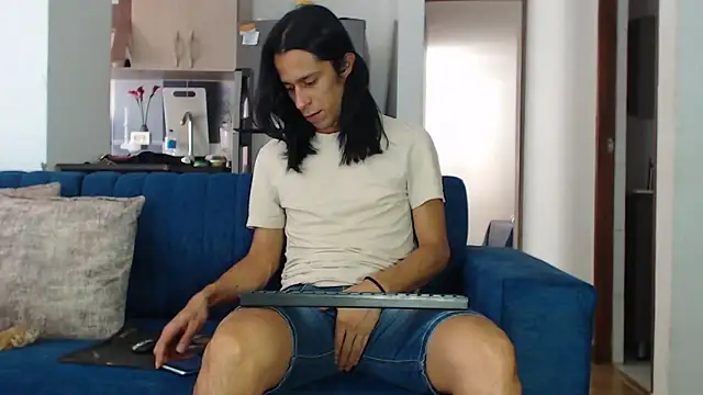 Ferotica mistress online show from April 2026 01:18:01 PM