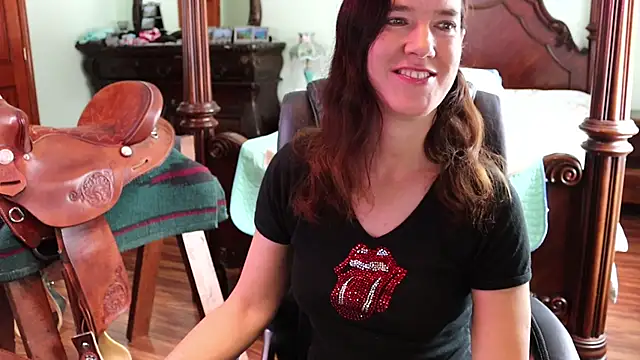 Snapshot of thornburyrose chatting on February 2026 07:23:02 PM thornburyrose online show from February 2026 07:23:02 PM