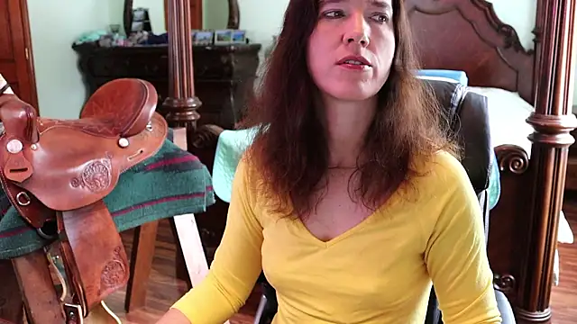 Snapshot of thornburyrose chatting on February 2026 07:02:01 PM thornburyrose online show from February 2026 07:02:01 PM