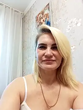 Snapshot of JennyOMay chatting on May 2026 04:54:01 AM JennyOMay online show from May 2026 04:54:01 AM