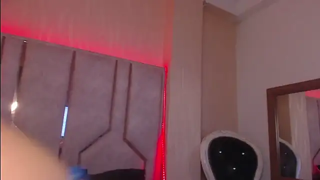 ChantalPetit online show from January 2026 06:11:01 PM